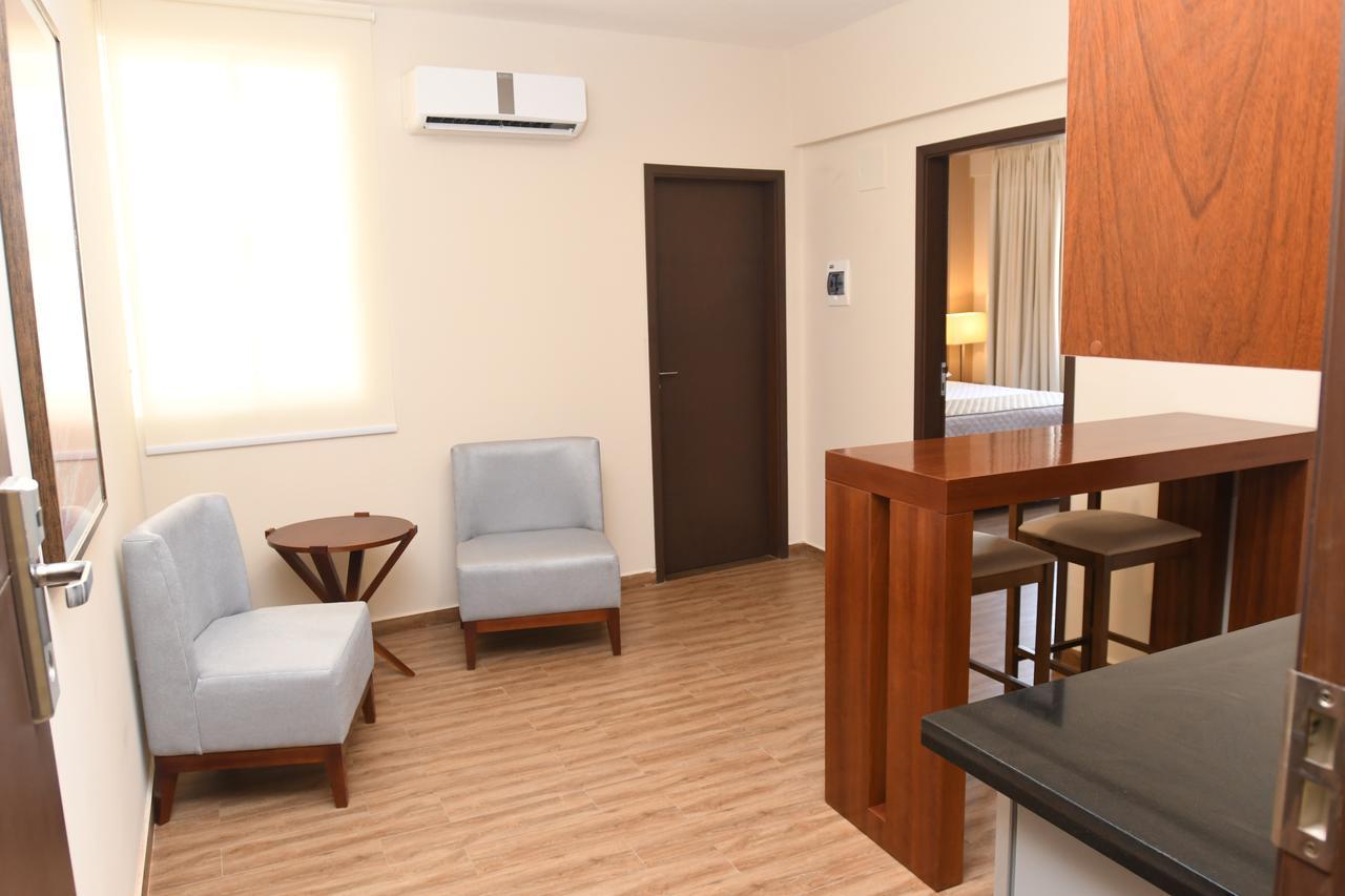 Taos Apart Hotel Santa Cruz de La Sierra Eksteriør billede